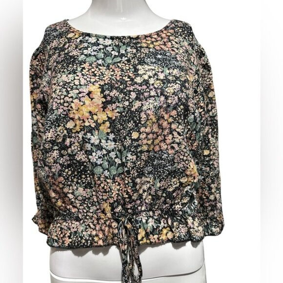 American Abbey Floral Crop Top Sz medium - Picture 4 of 5